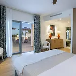 Borsa Secluded Retreat With Sea Views Gym Lefkáda