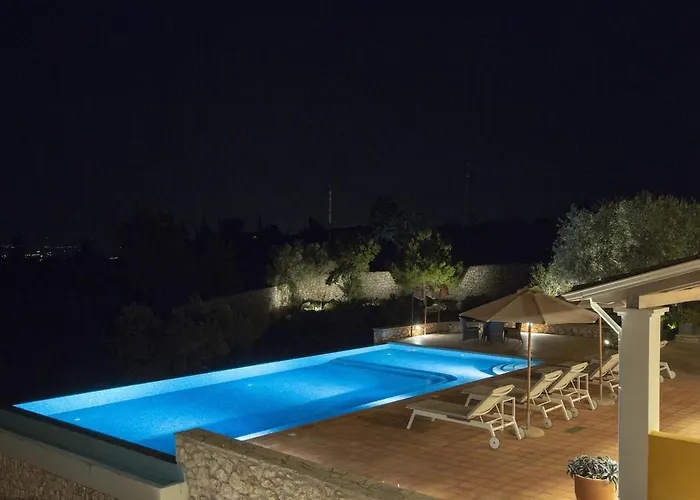 Villa Borsa Secluded Retreat With Sea Views Gym *