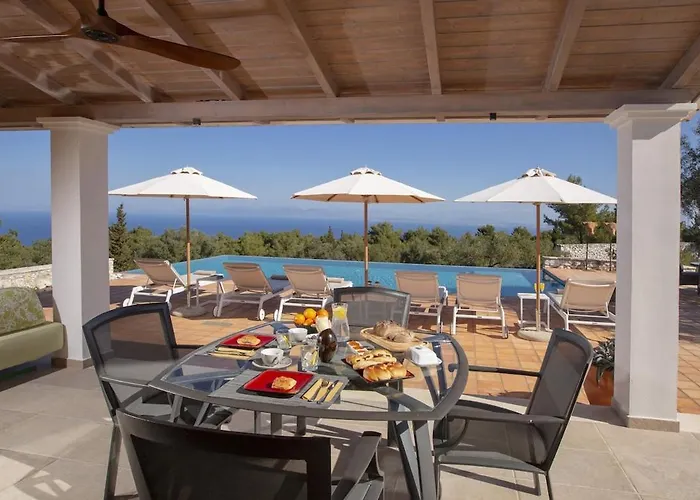 Villa Borsa Secluded Retreat With Sea Views Gym Lefkáda